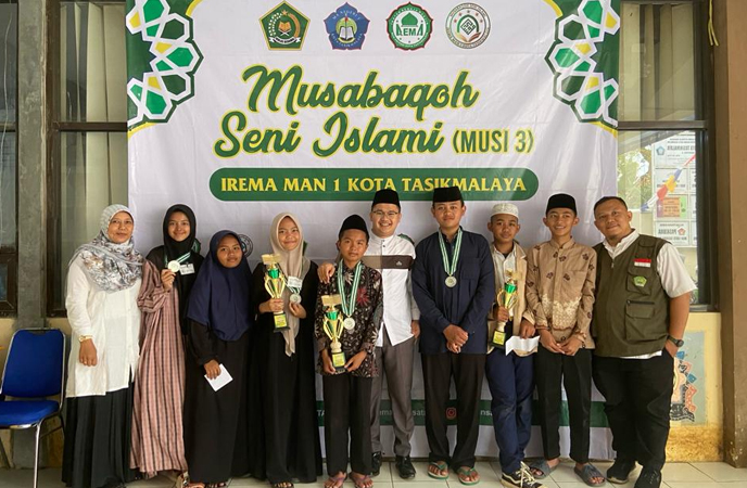 JUARA MTQ TINGKAT SMP/MTs/SEDERAJAT Se-PRIANGAN TIMUR